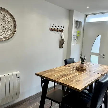 Maison Atypique Centre-village Au Calme Avec Vue Sur Les Toits Casa vacanze Cormeilles (Eure)