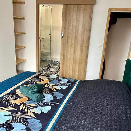 Casa vacanze Maison Atypique Centre-village Au Calme Avec Vue Sur Les Toits Cormeilles (Eure)