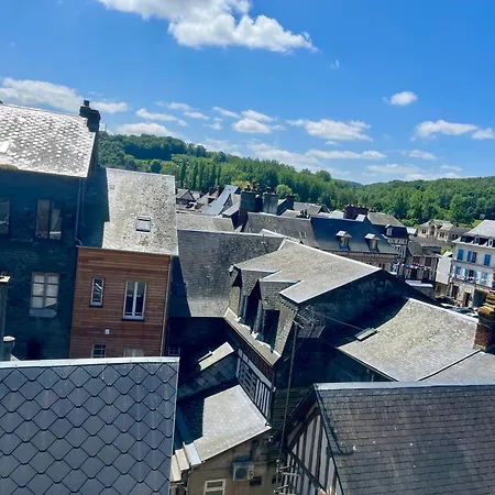 Maison Atypique Centre-village Au Calme Avec Vue Sur Les Toits * Cormeilles (Eure)