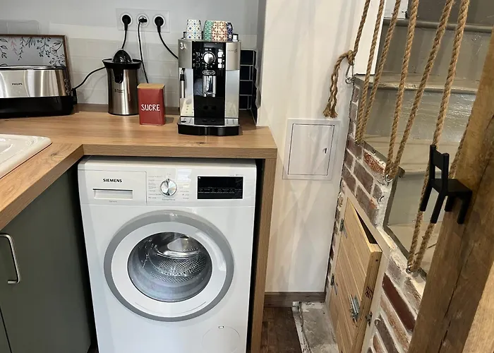 Maison Atypique Centre-village Au Calme Avec Vue Sur Les Toits